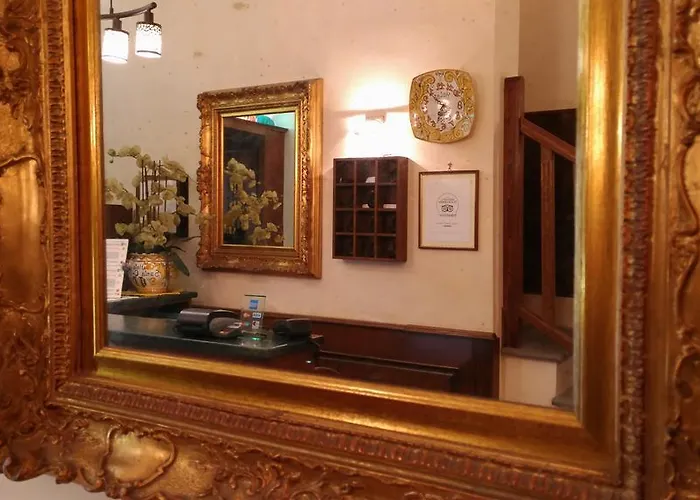 Santa Croce Hotel
