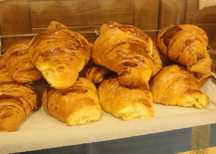 Santa Croce Hotel 2*