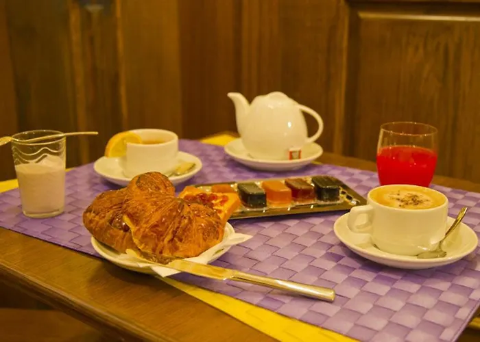 Hotel Santa Croce 2*