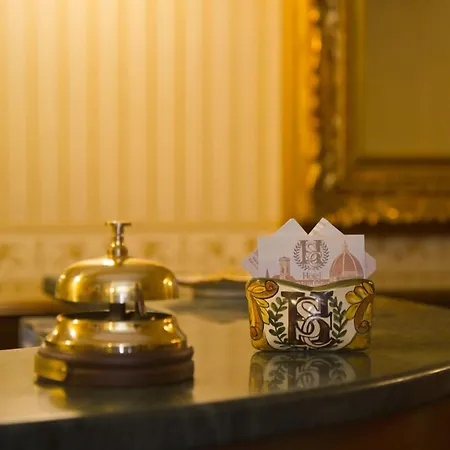 Santa Croce Hotel 2*